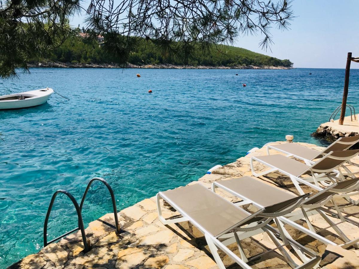 Jagodna * Hvar Town